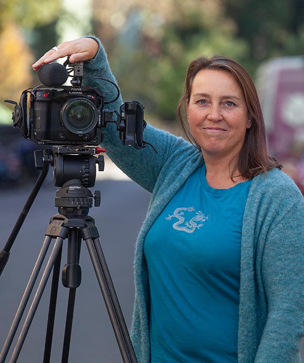 astrimage FILM Astrid mit Kamera